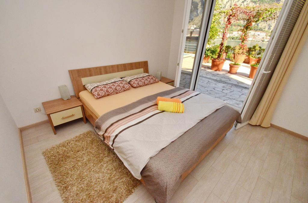 Muo Apartments Kotor Cameră foto